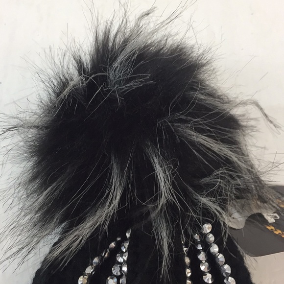 NWT Seven Colors Black Beanie One Size Women's - Picture 2 of 8